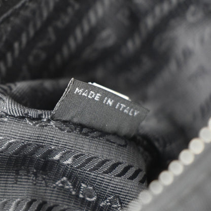 PRADA Re-Edition 2005 Re-Nylon Shoulder Bag Black