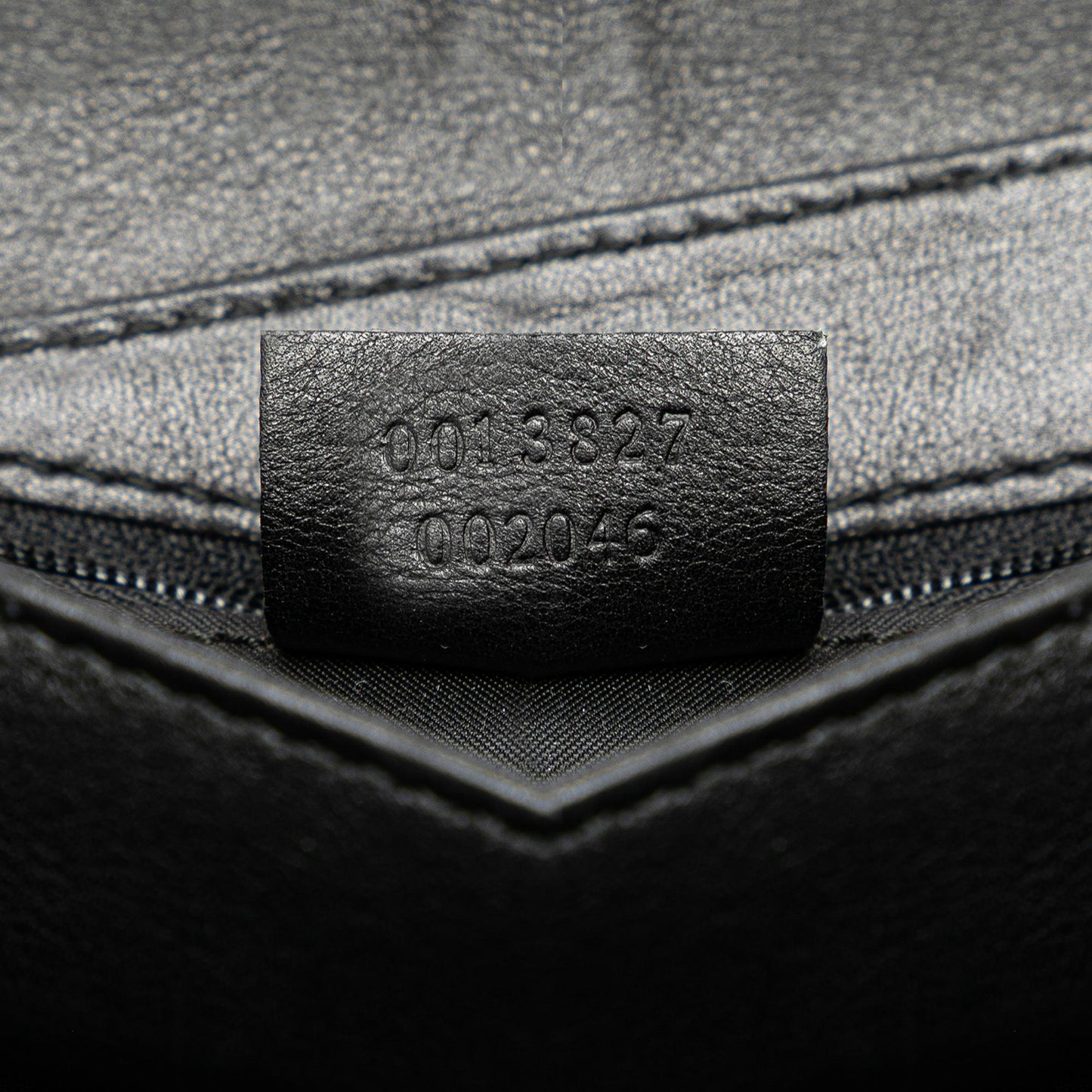 Gucci Calfskin Leather Chain Shoulder Bag (SHG-sH7X6Y)