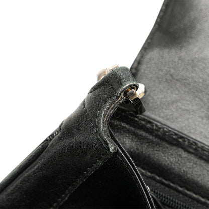 Gucci Calfskin Leather Chain Shoulder Bag (SHG-sH7X6Y)