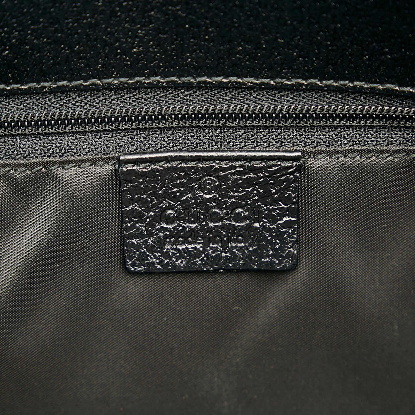 Gucci Canvas Shoulder Bag (SHG-AYY4CR)