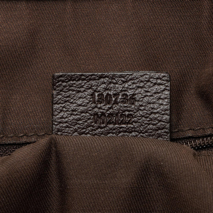 Gucci GG Canvas Abbey Medium Shoulder Bag (SHF-FVPq0K)