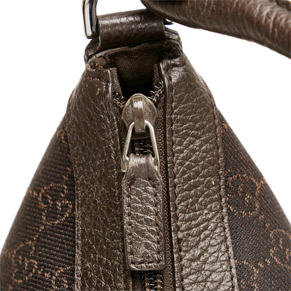 Gucci GG Canvas Abbey Shoulder Bag (SHG-KQKkLI)
