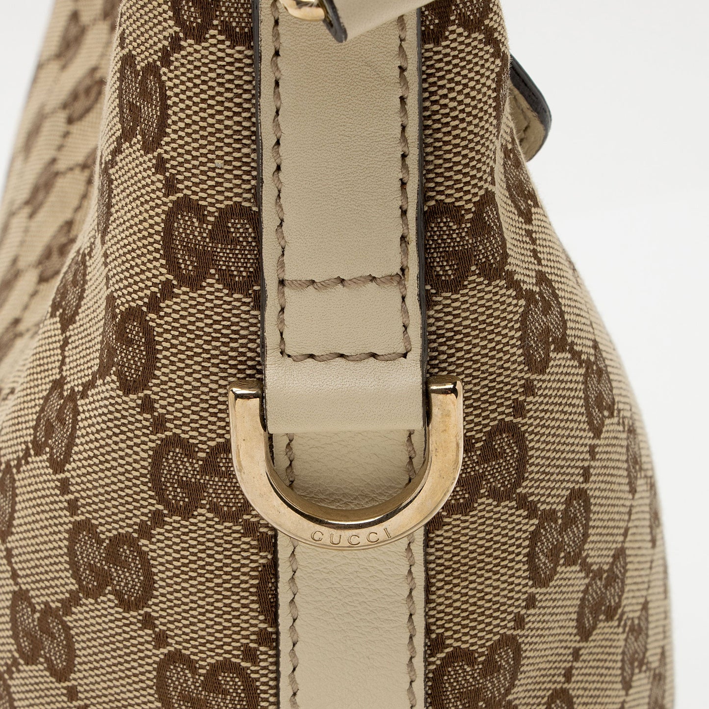 Gucci GG Canvas Britt Small Hobo (SHF-rmQ8Ul)