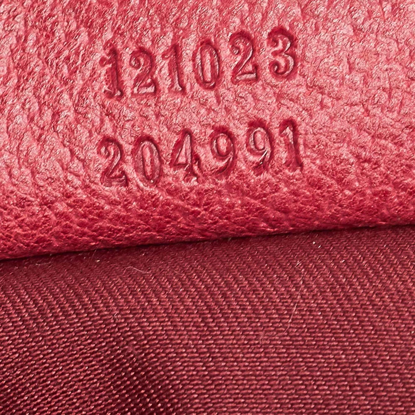 Gucci GG Canvas Eclipse Shoulder Bag (SHG-20325)