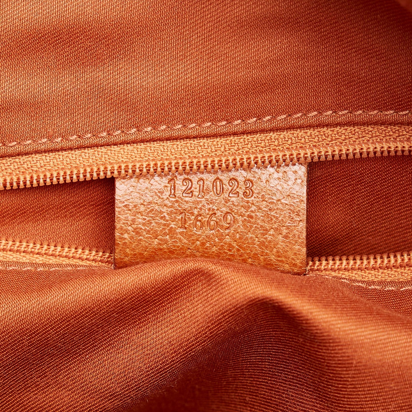 Gucci GG Canvas Eclipse Shoulder Bag (SHG-32808)