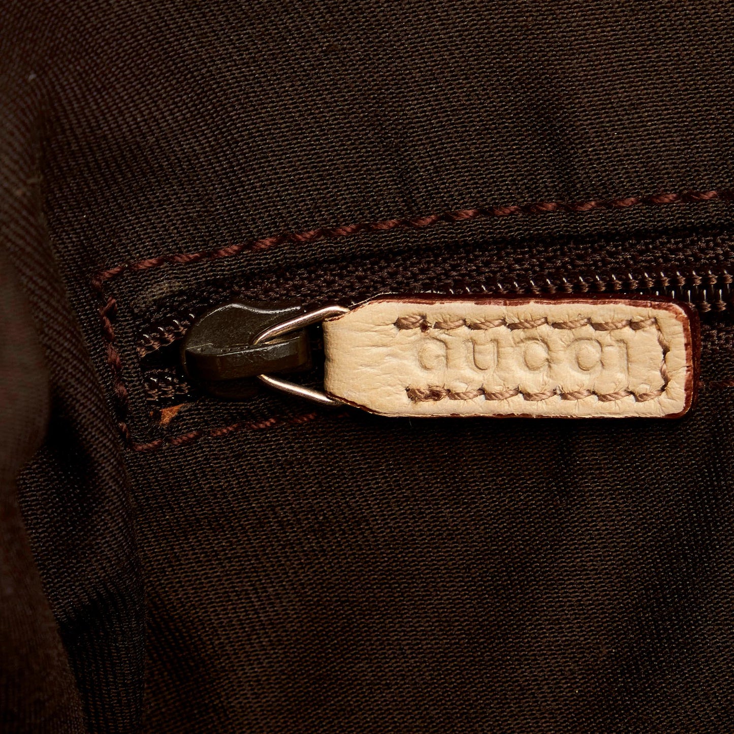 Gucci GG Canvas Pelham Shoulder Bag (SHG-32763)