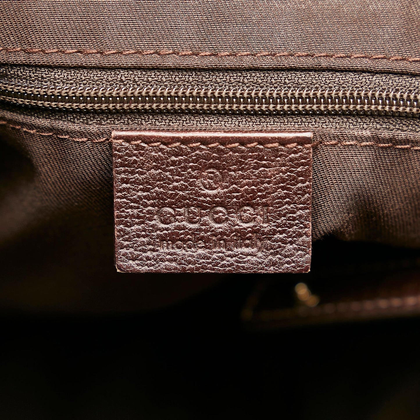 Gucci GG Canvas Pelham Shoulder Bag (SHG-36787)