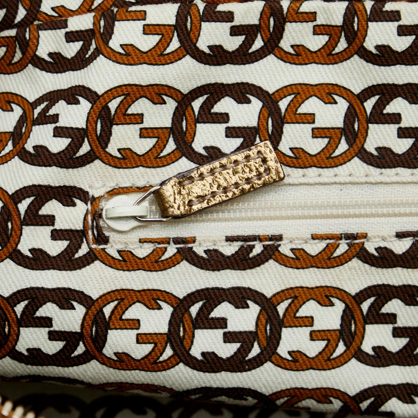 Gucci GG Canvas Princy Shoulder Bag (SHG-BFVHDN)
