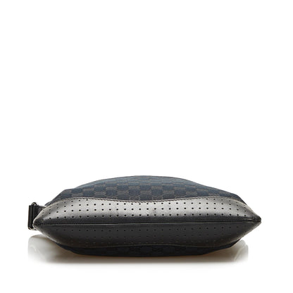 Gucci GG Canvas Shoulder Bag (SHG-35627)