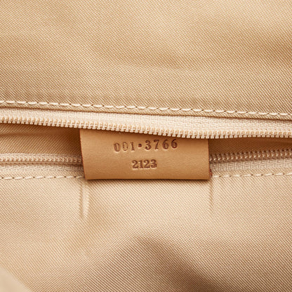 Gucci GG Canvas Shoulder Bag (SHG-71yywG)