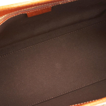Gucci GG Canvas Shoulder Bag (SHG-ZvPrzg)