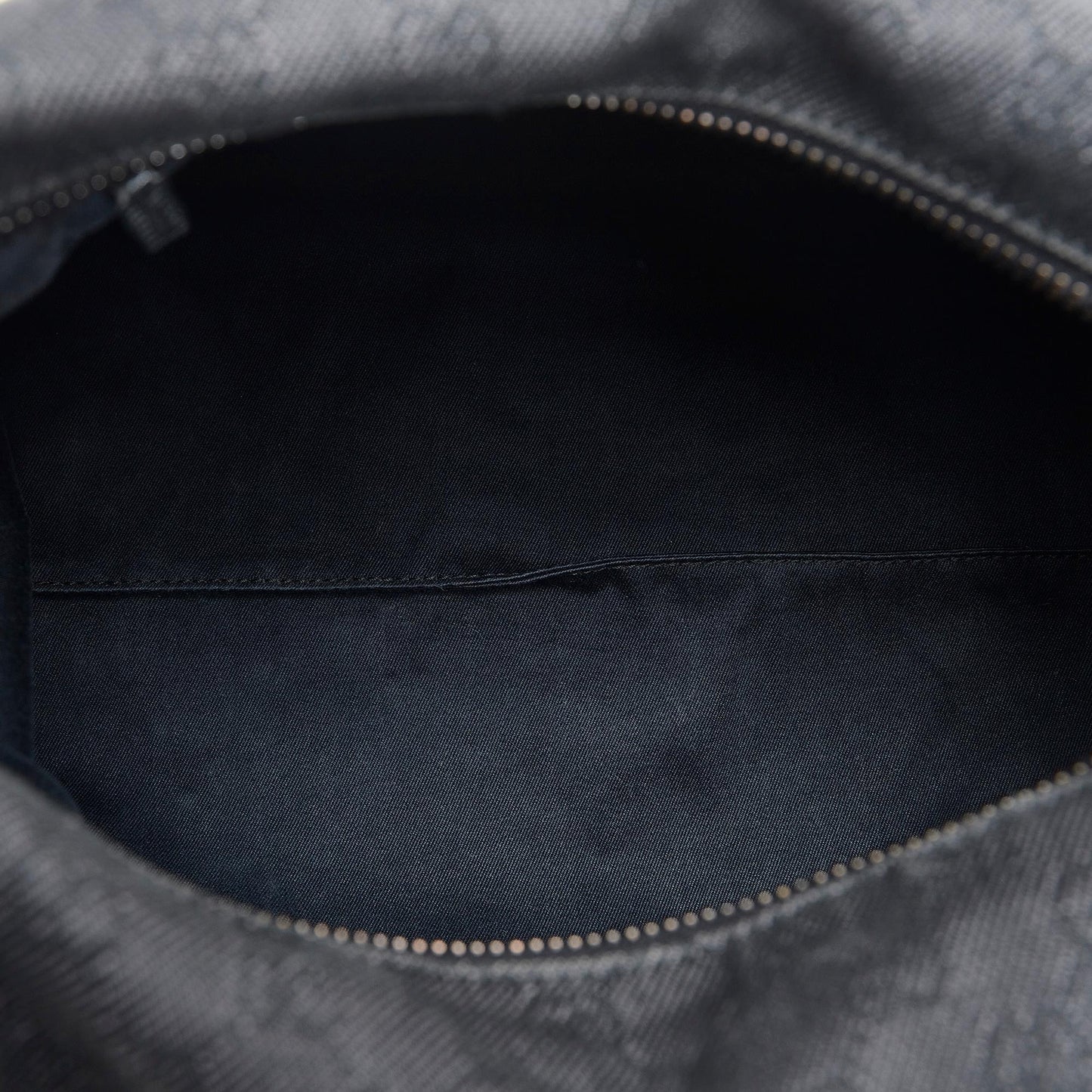 Gucci GG Canvas Shoulder Bag (SHG-fi1l57)