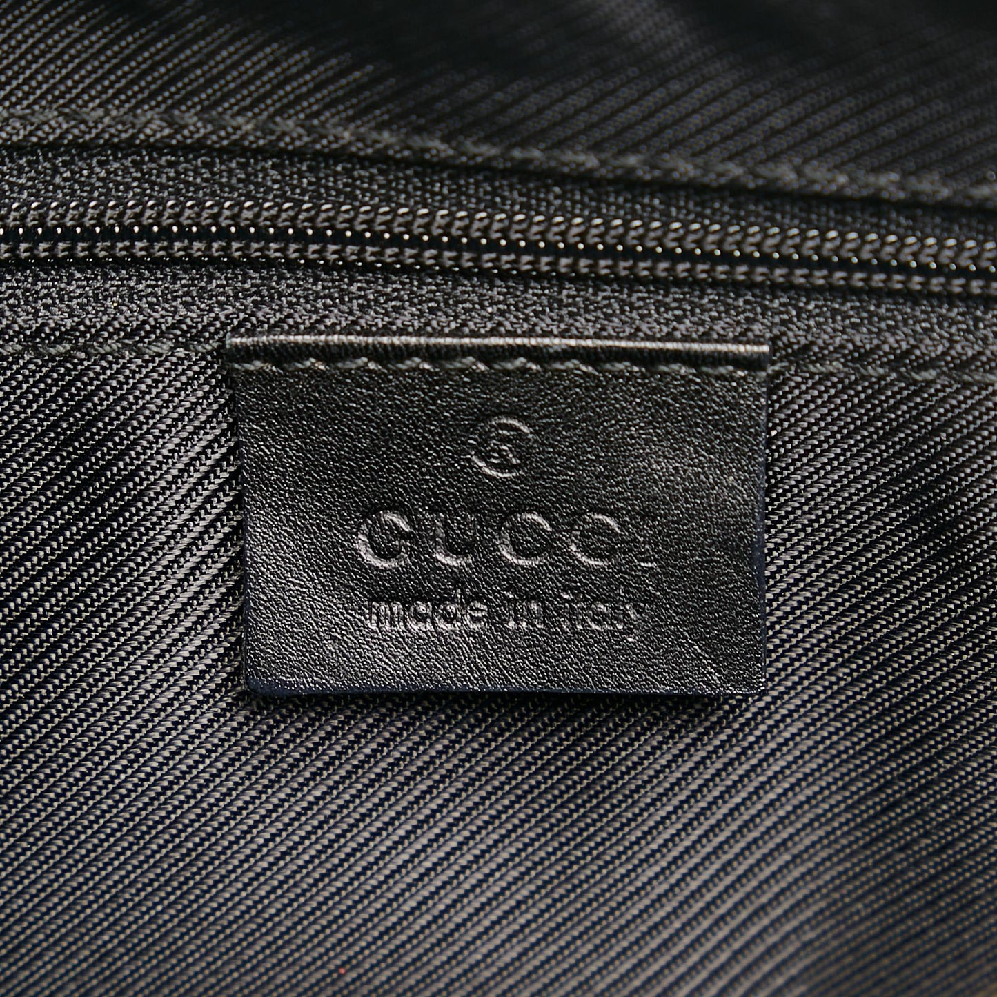 Gucci GG Canvas Shoulder Bag (SHG-jvEw1Q)