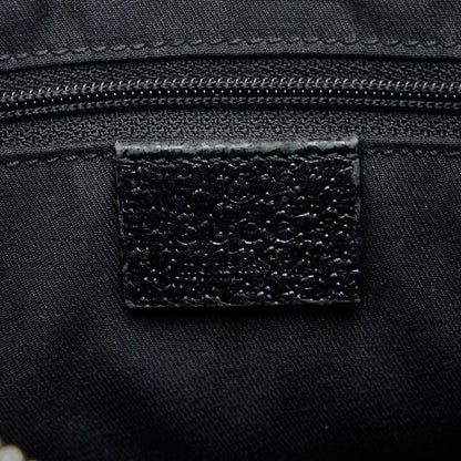 Gucci GG Canvas Shoulder Bag (SHG-txAOOc)