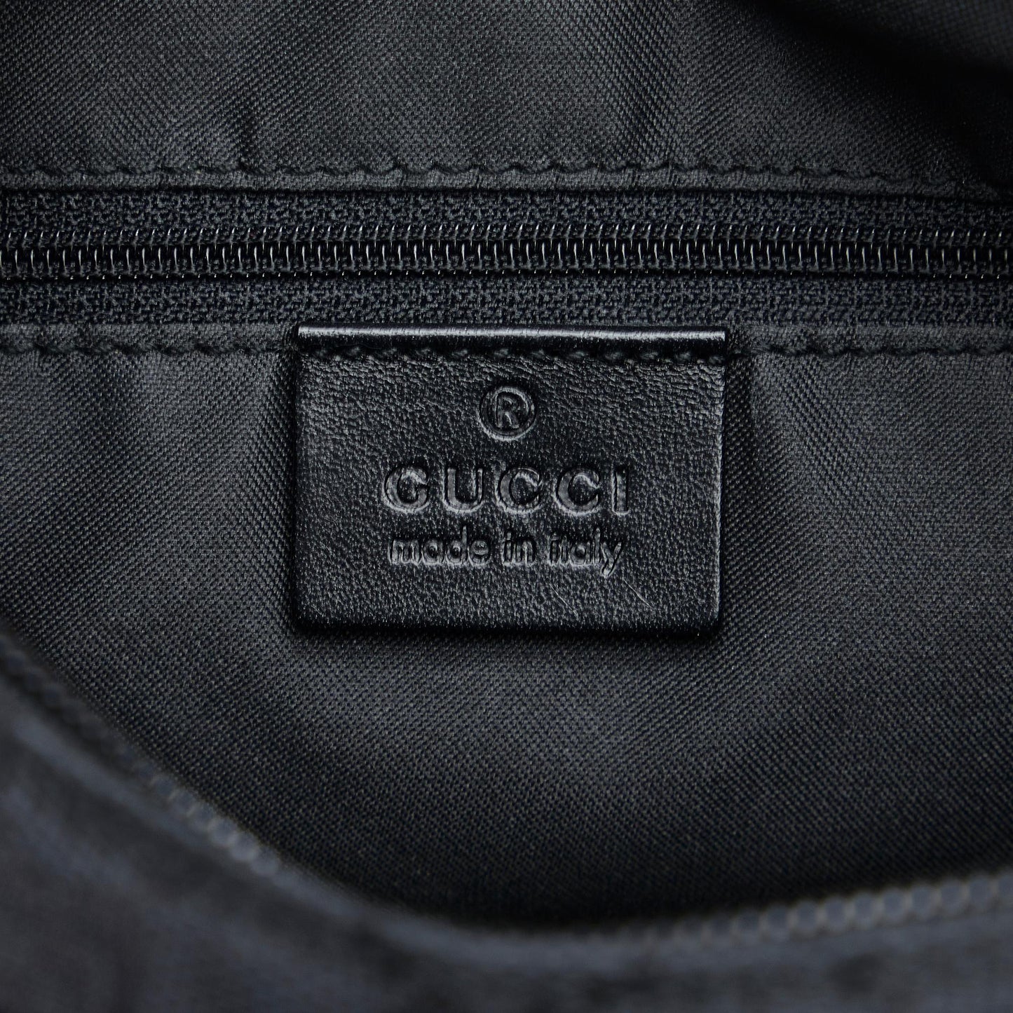Gucci GG Canvas Shoulder Bag (SHG-DkqJHu)