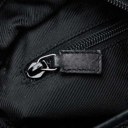 Gucci GG Canvas Shoulder Bag (SHG-tscr8l)