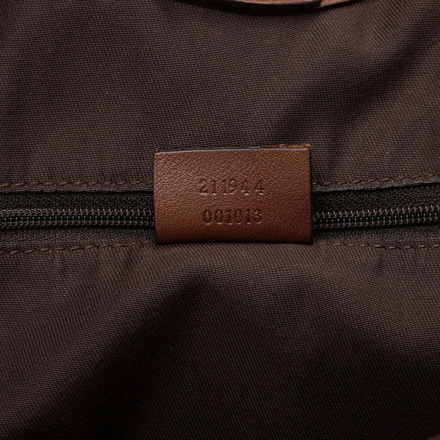 Gucci GG Canvas Sukey Medium Tote (SHF-PAQjHW)