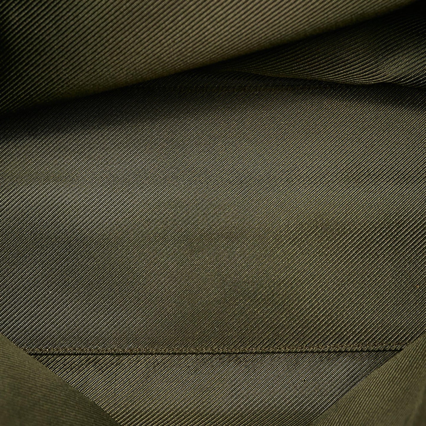Gucci GG Canvas Tote Bag (SHG-31740)