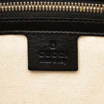 Gucci GG Embossed Tote Bag (SHG-w2F0hl)