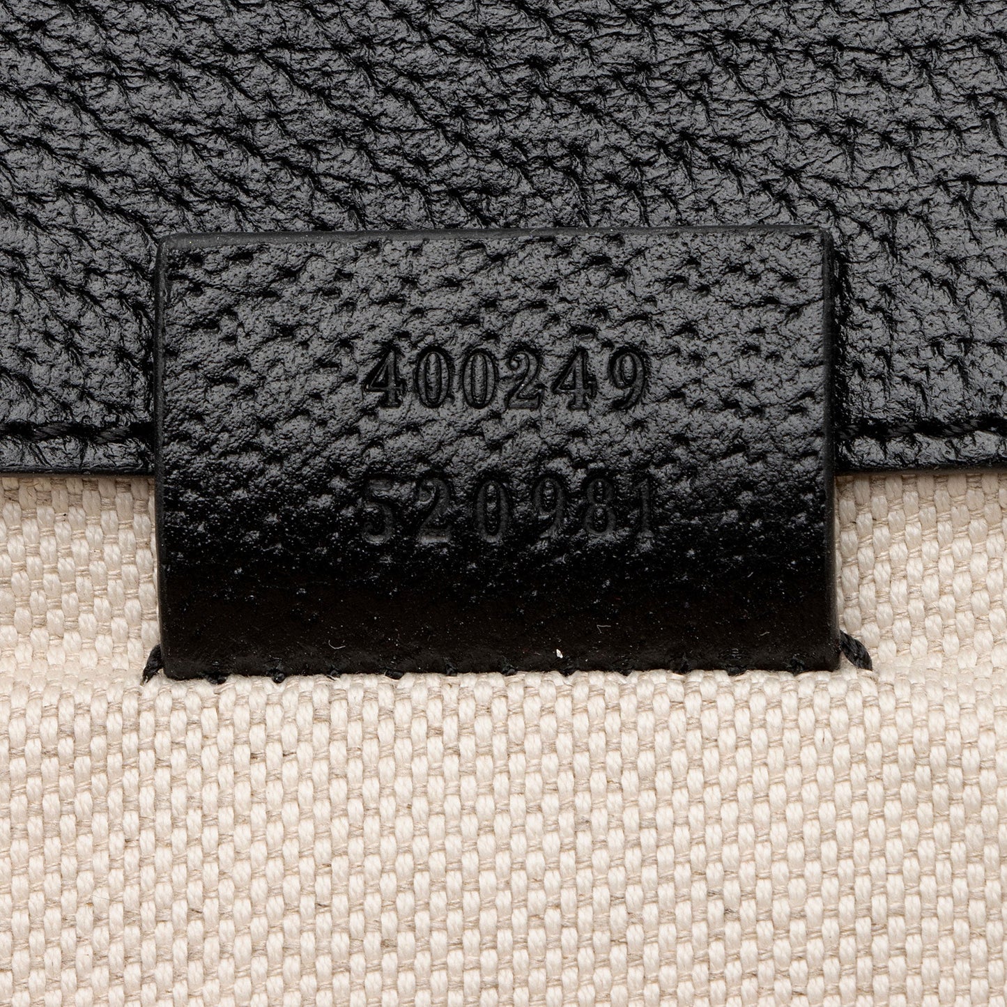 Gucci GG Supreme Centum Dionysus Medium Shoulder Bag