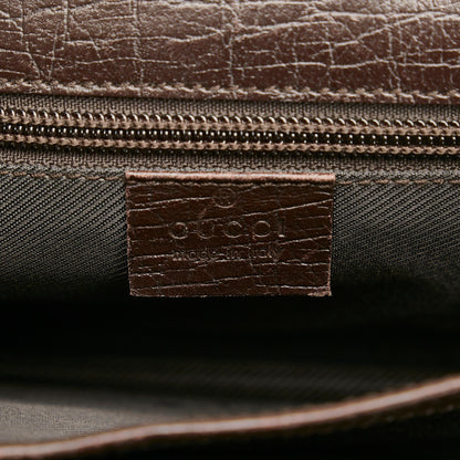 Gucci GG Supreme Clutch Bag (SHG-ZFvOax)