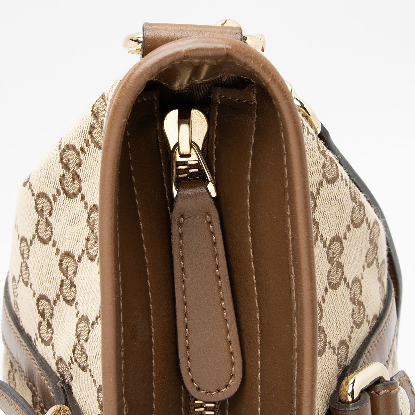 Gucci GG Supreme Front Pocket Medium Tote (SHF-UIiEXW)