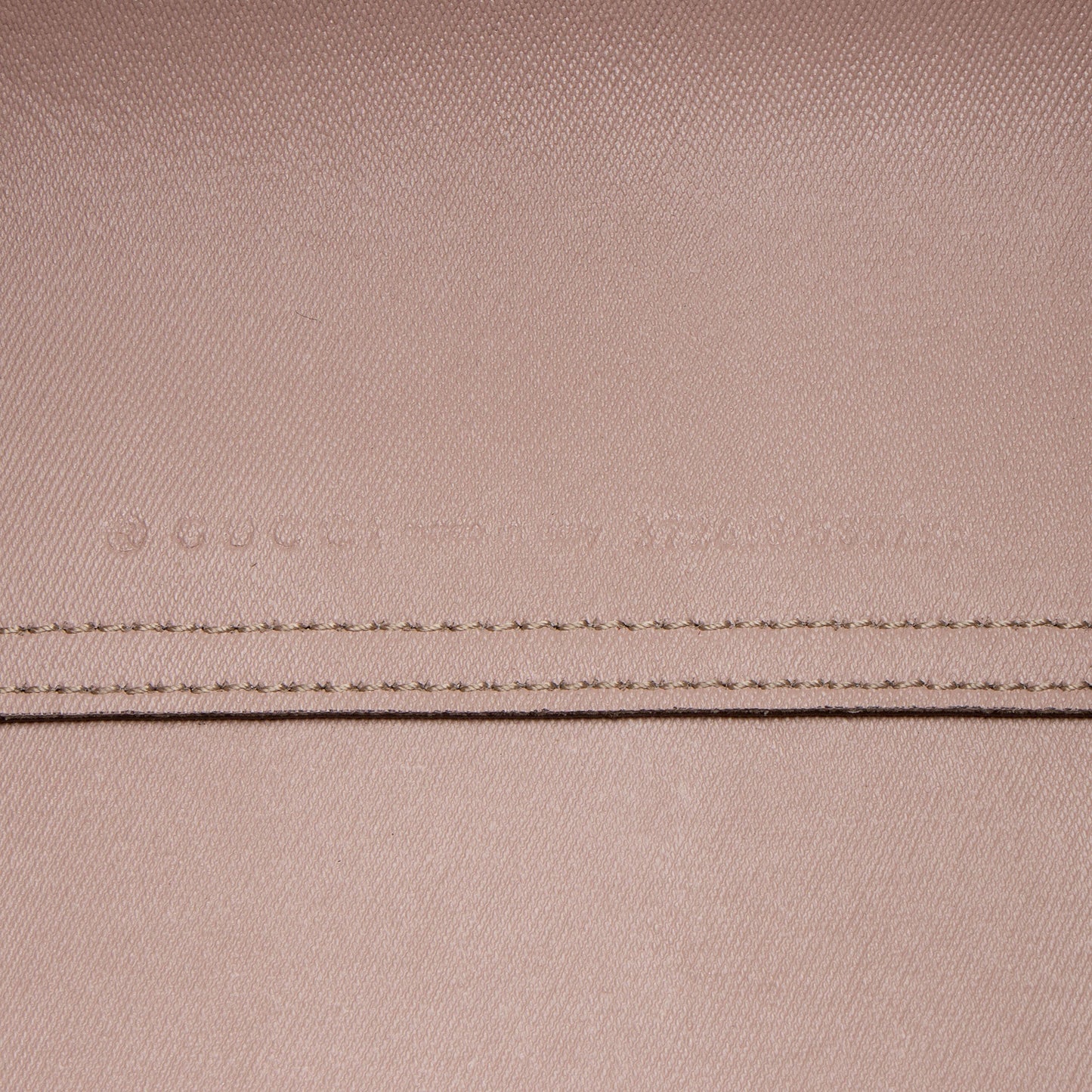 Gucci GG Supreme Leather Reversible Small Tote (SHF-zpwKGA)