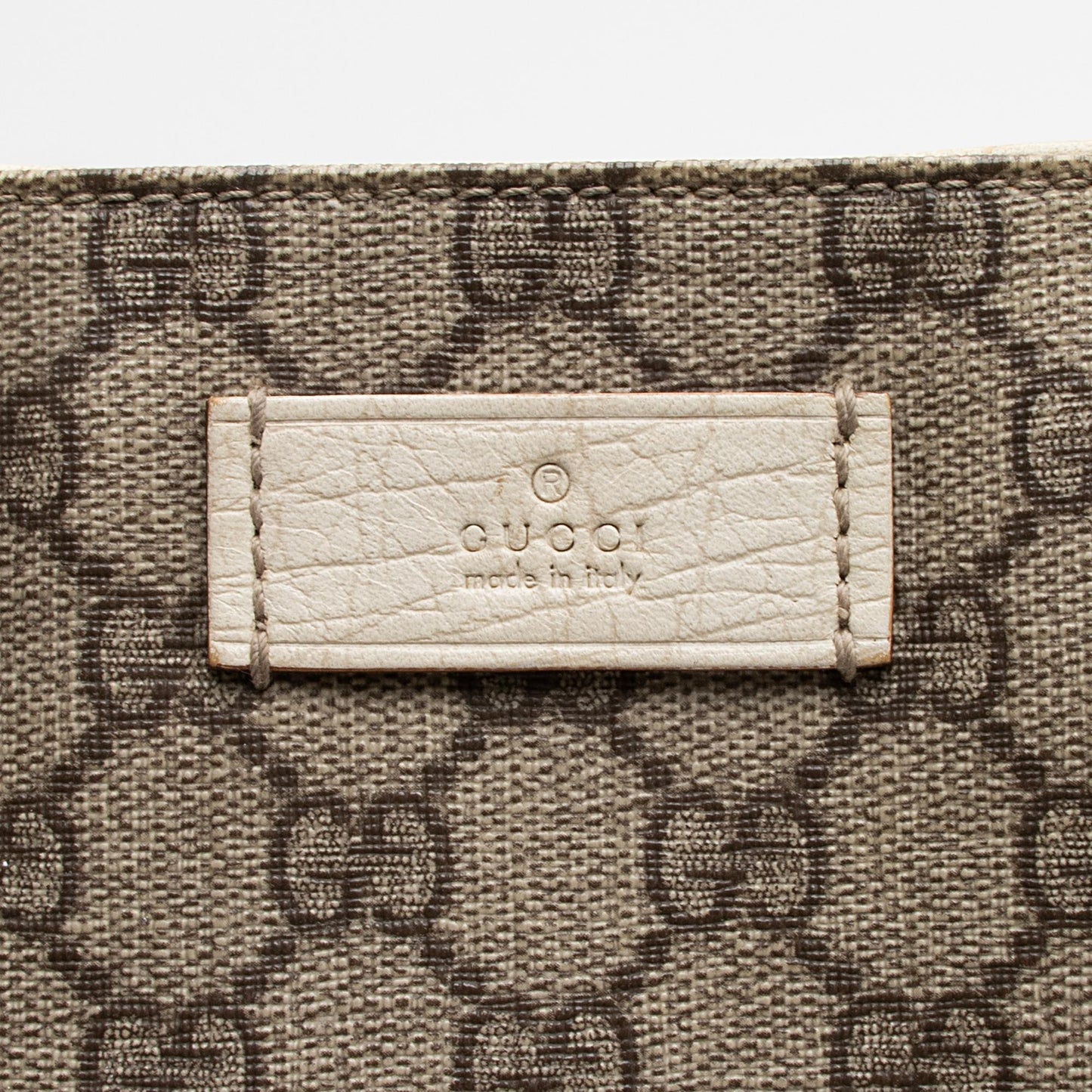 Gucci GG Supreme Medium Shopping Tote (SHF-22936)