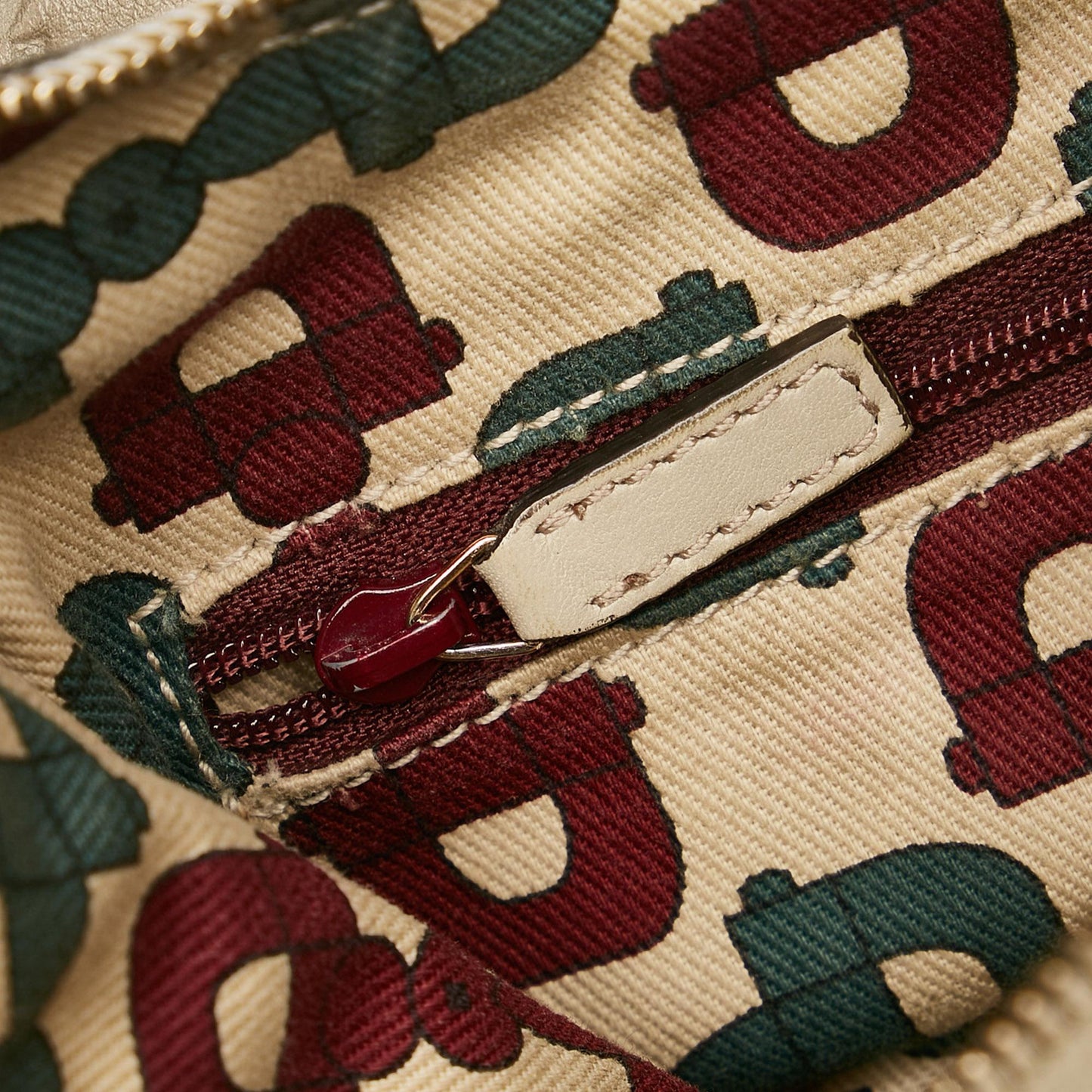 Gucci Guccissima Abbey D-Ring Shoulder Bag (SHG-34908)