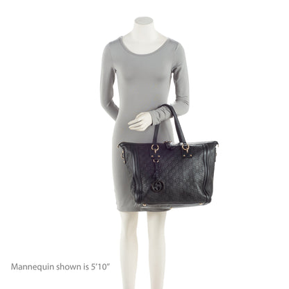 Gucci Guccissima Leather Charm Medium Tote (SHF-pSuRcq)