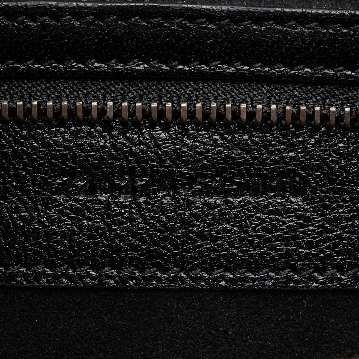 Gucci Leather Aphrodite Medium Shoulder Bag (SHF-YuLy0F)