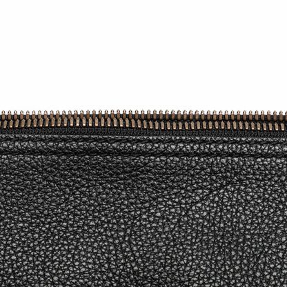 Gucci Leather Gucci Logo Clutch Bag (SHG-0B9RCU)