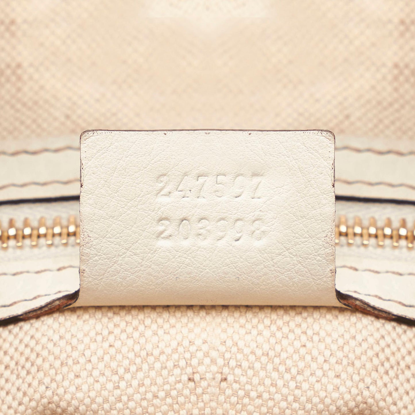 Gucci Leather Heritage Shoulder Bag (SHG-33271)