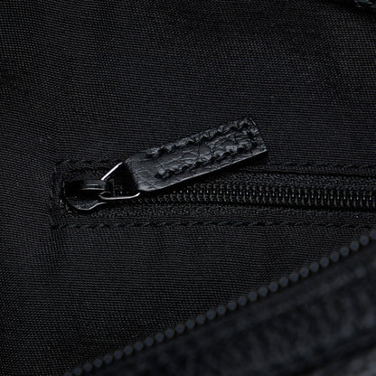 Gucci Leather Hobo Bag (SHG-ftcX8m)