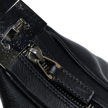 Gucci Leather Shoulder Bag (SHG-oraqyj)