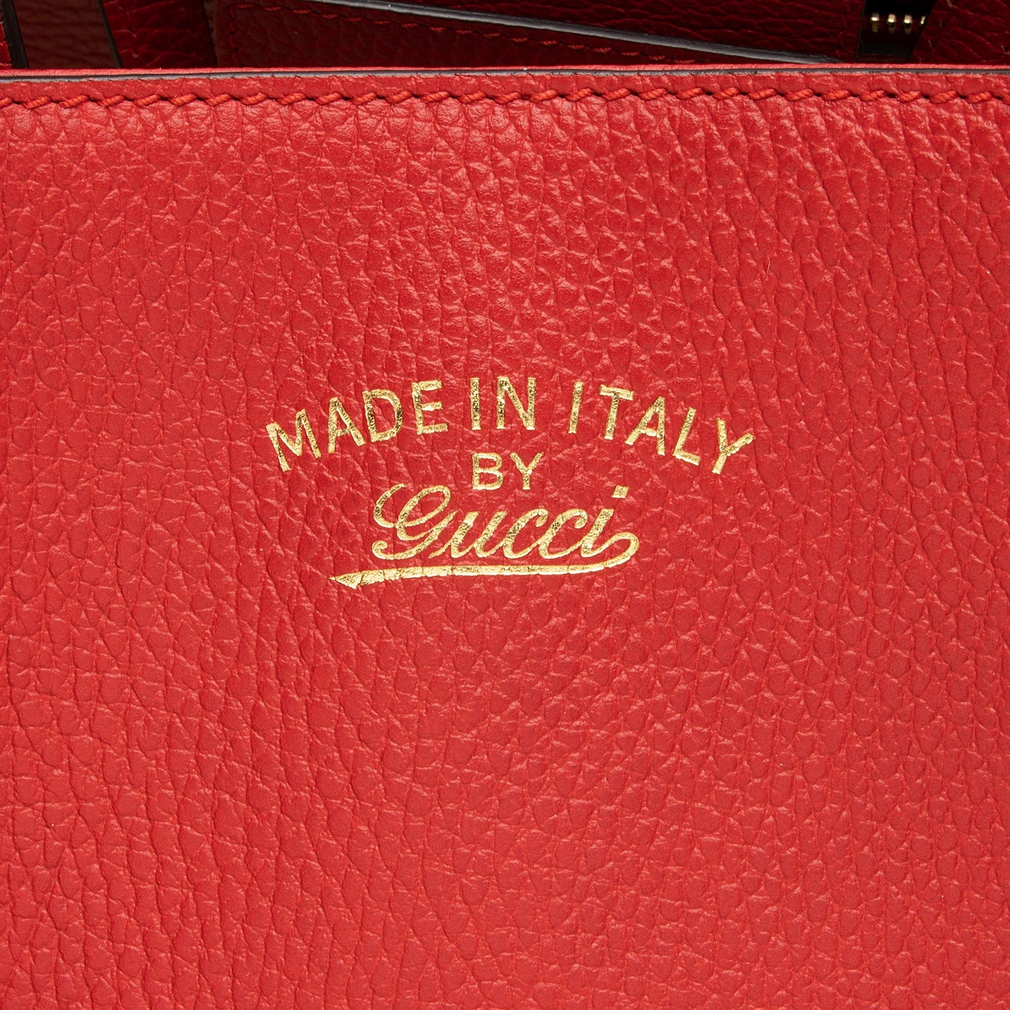 Gucci Leather Swing Medium Tote (SHF-uFCCUq)