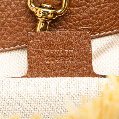 Gucci Medium Canvas Soho Chain Tote (SHG-jgKA4a)