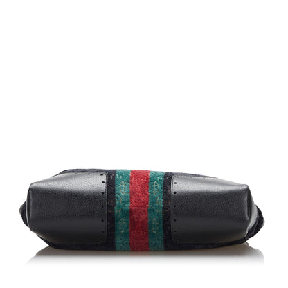 Gucci Medium Embossed Horsebit Velvet Punch Tote (SHG-LahSsr)