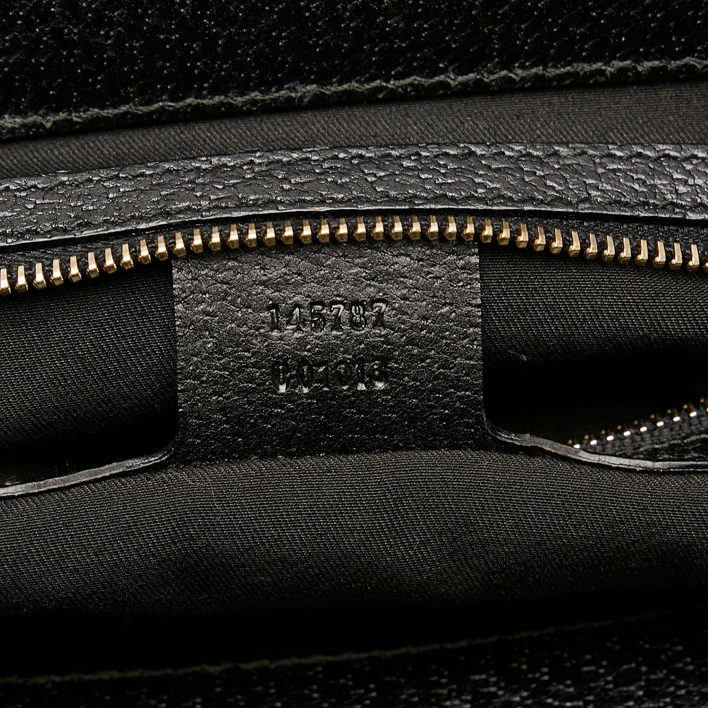 Gucci Medium Embossed Horsebit Velvet Punch Tote (SHG-LahSsr)