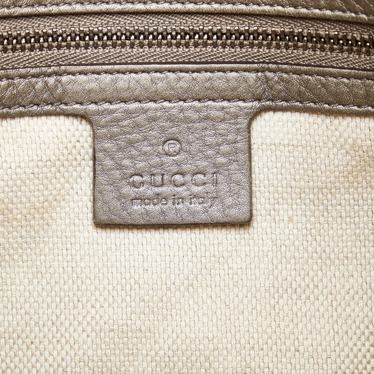 Gucci Medium Soho Chain Tote (SHG-ngwZOe)