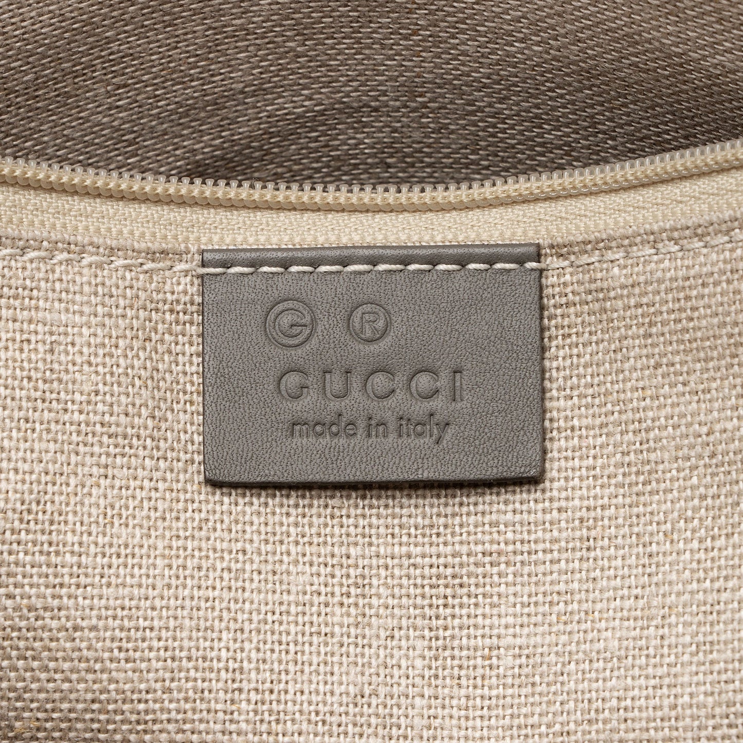 Gucci Microguccissima Leather Joy Small Zip Tote (SHF-KKh5Fm)