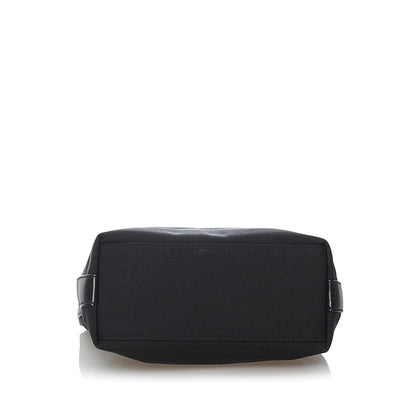 Gucci Nylon Shoulder Bag (SHG-29817)