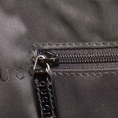 Gucci Nylon Shoulder Bag (SHG-31105)