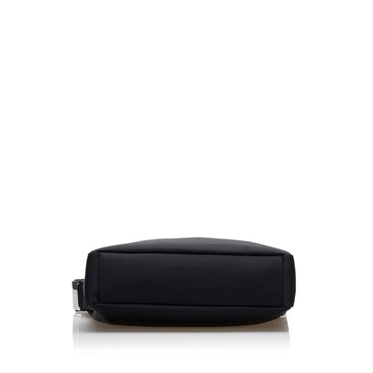 Gucci Nylon Shoulder Bag (SHG-36502)