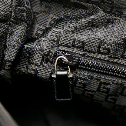 Gucci Nylon Shoulder Bag (SHG-36502)