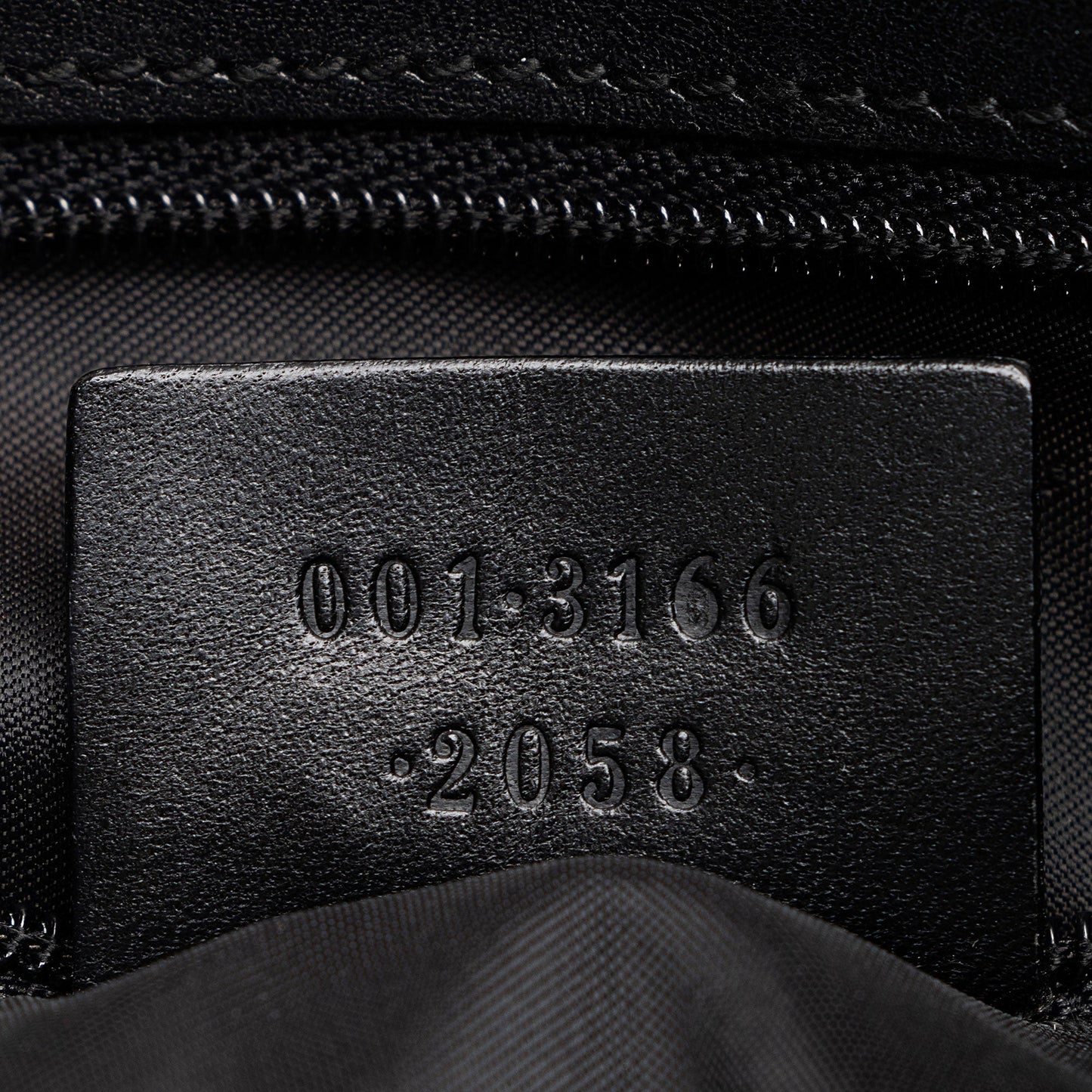 Gucci Nylon Shoulder Bag (SHF-e5Iktp)