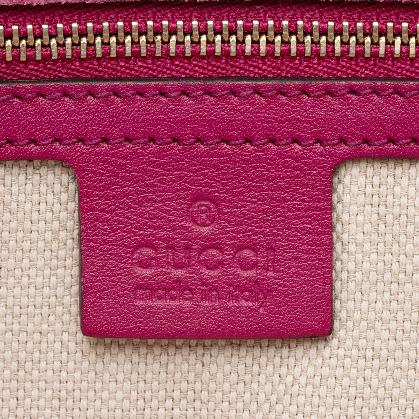 Gucci Patent Leather Soho Clutch (SHF-Lou69h)