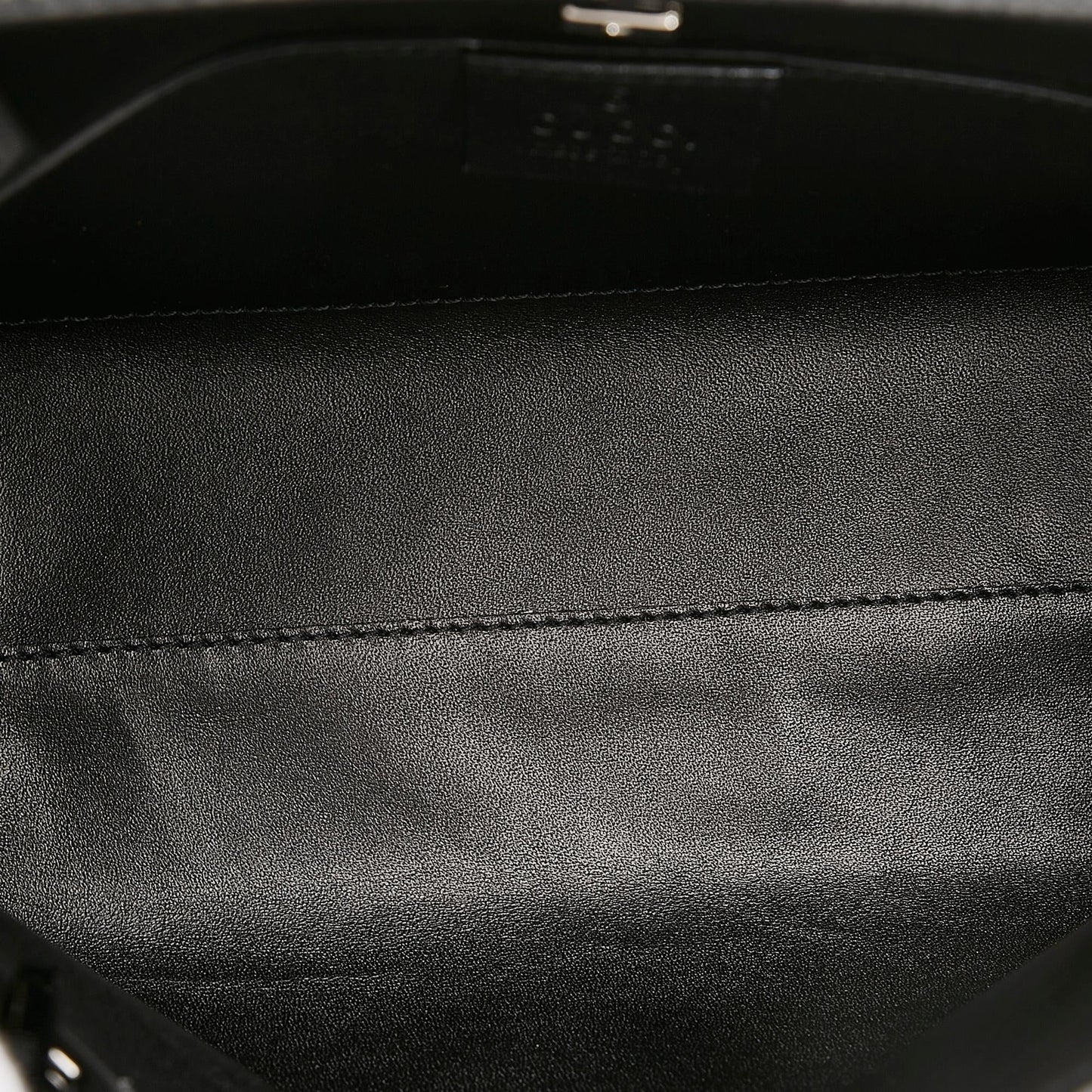 Gucci Satin Shoulder Bag (SHG-NnlyoT)