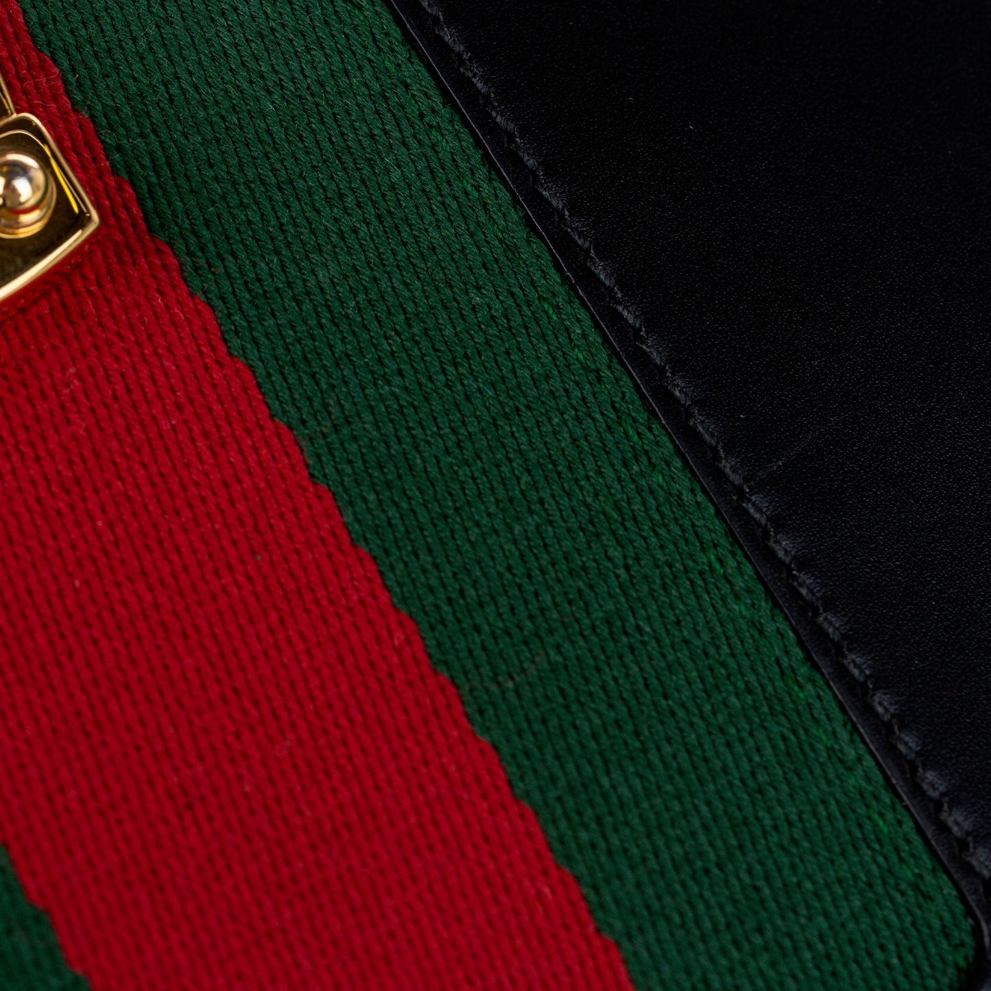 Gucci Sylvie Leather Shoulder Bag (SHG-26629)