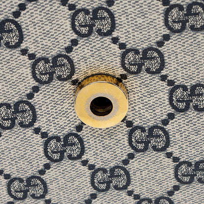 Gucci Vintage GG Plus Shoulder Bag (SHF-18780)